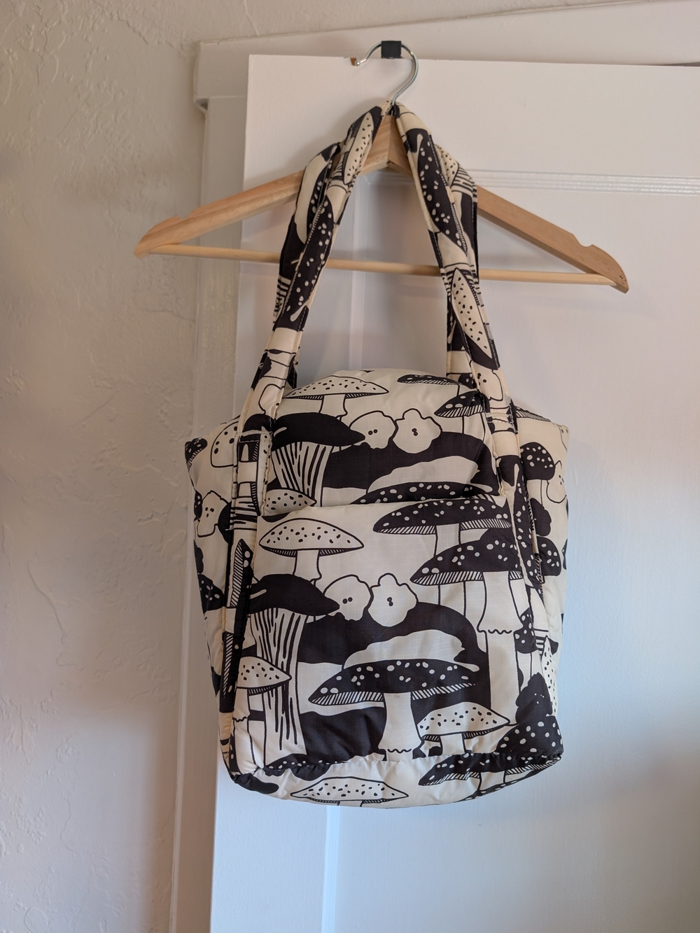 Baggu Mini Puffy Mushroom Tote